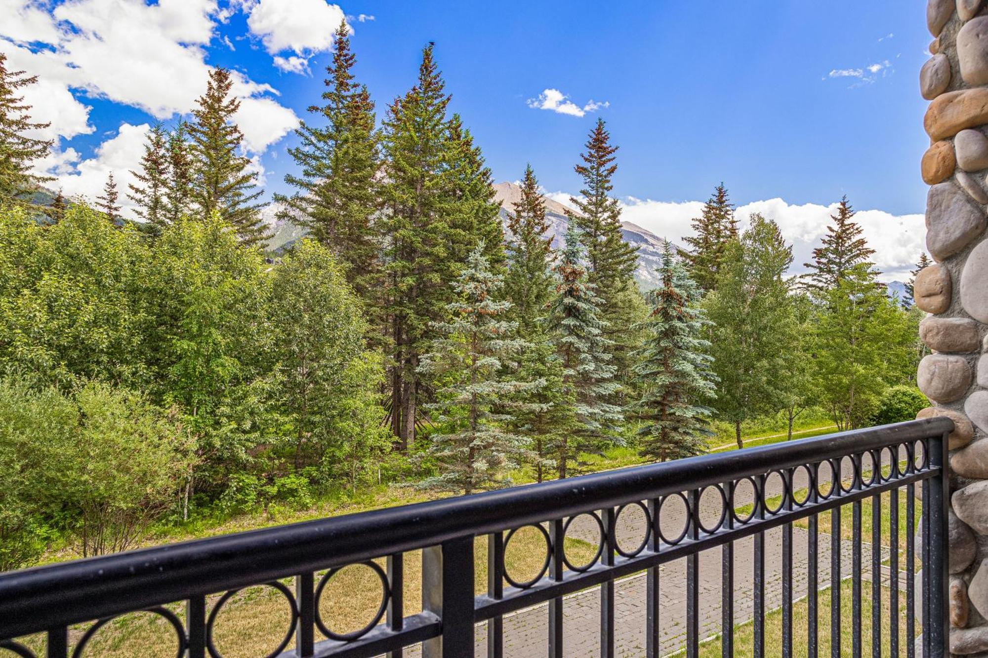 Outstanding Mountain Condo Waterslide And Hot Tub Managed By Little Sister Getaways Кенмор Екстер'єр фото
