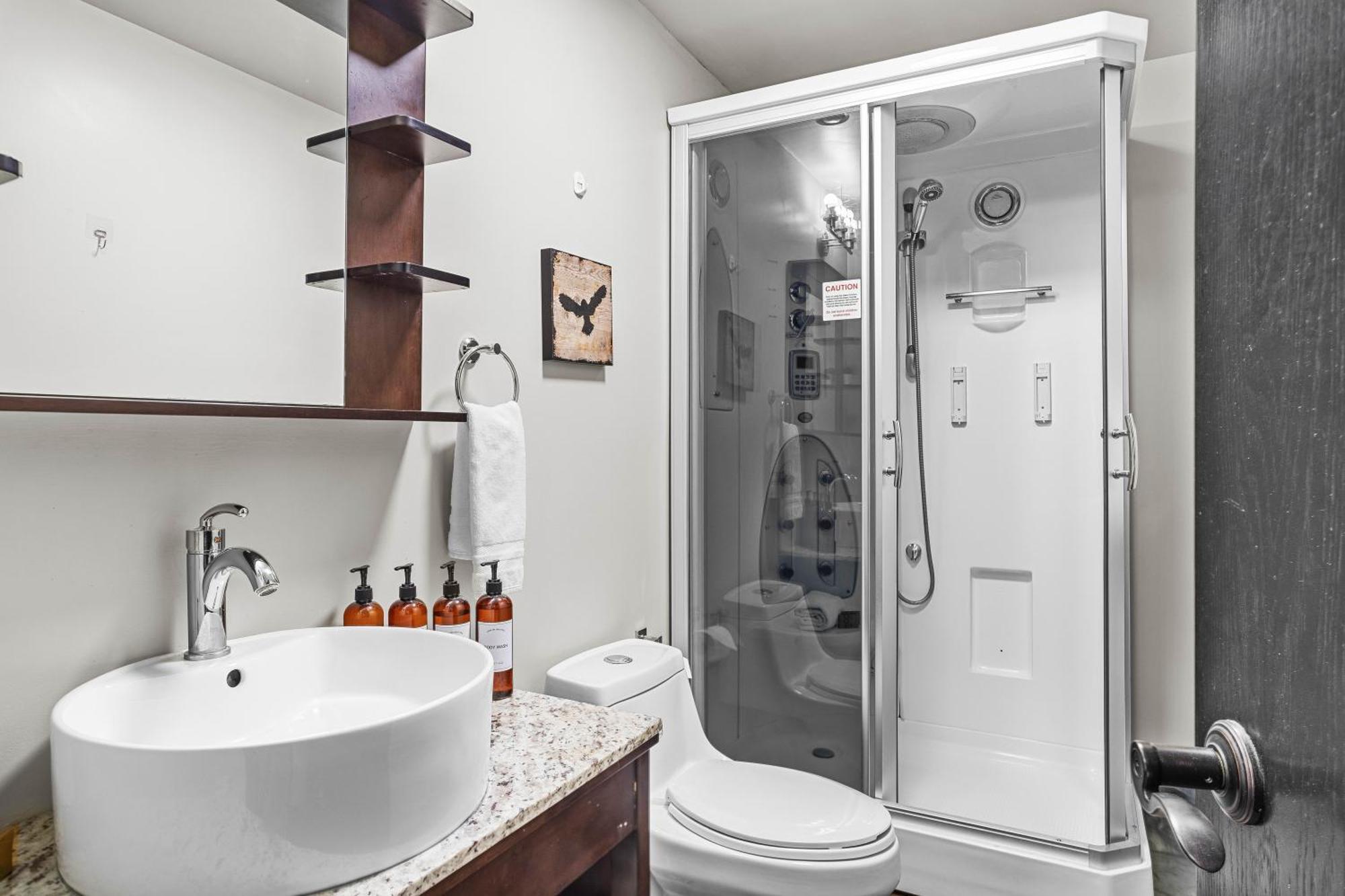 Outstanding Mountain Condo Waterslide And Hot Tub Managed By Little Sister Getaways Кенмор Екстер'єр фото